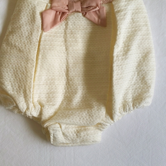 NEW shabby chic heirloom matching set romper, bonnet & booties 0-3 months baby - Picture 3 of 10